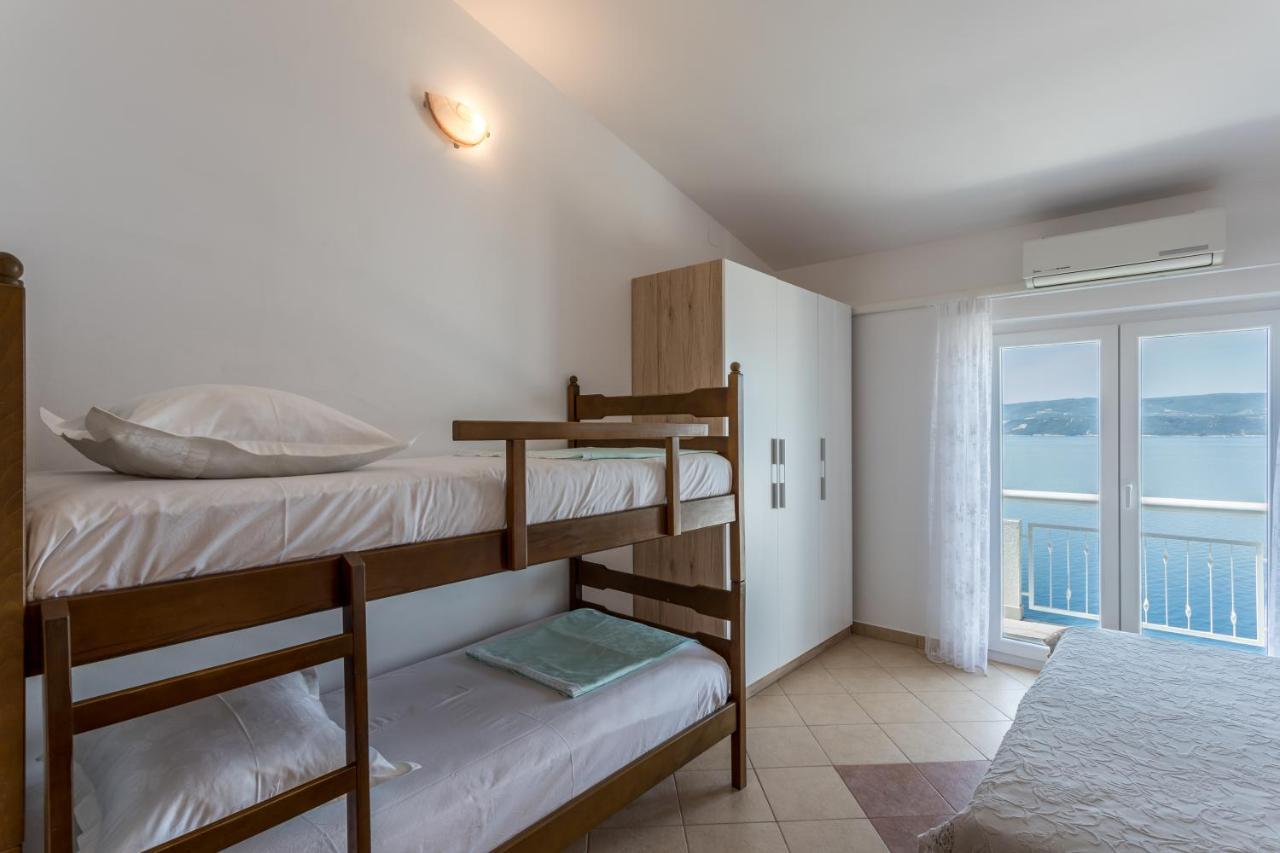 Apartments Drago Kovacic Omiš Kültér fotó