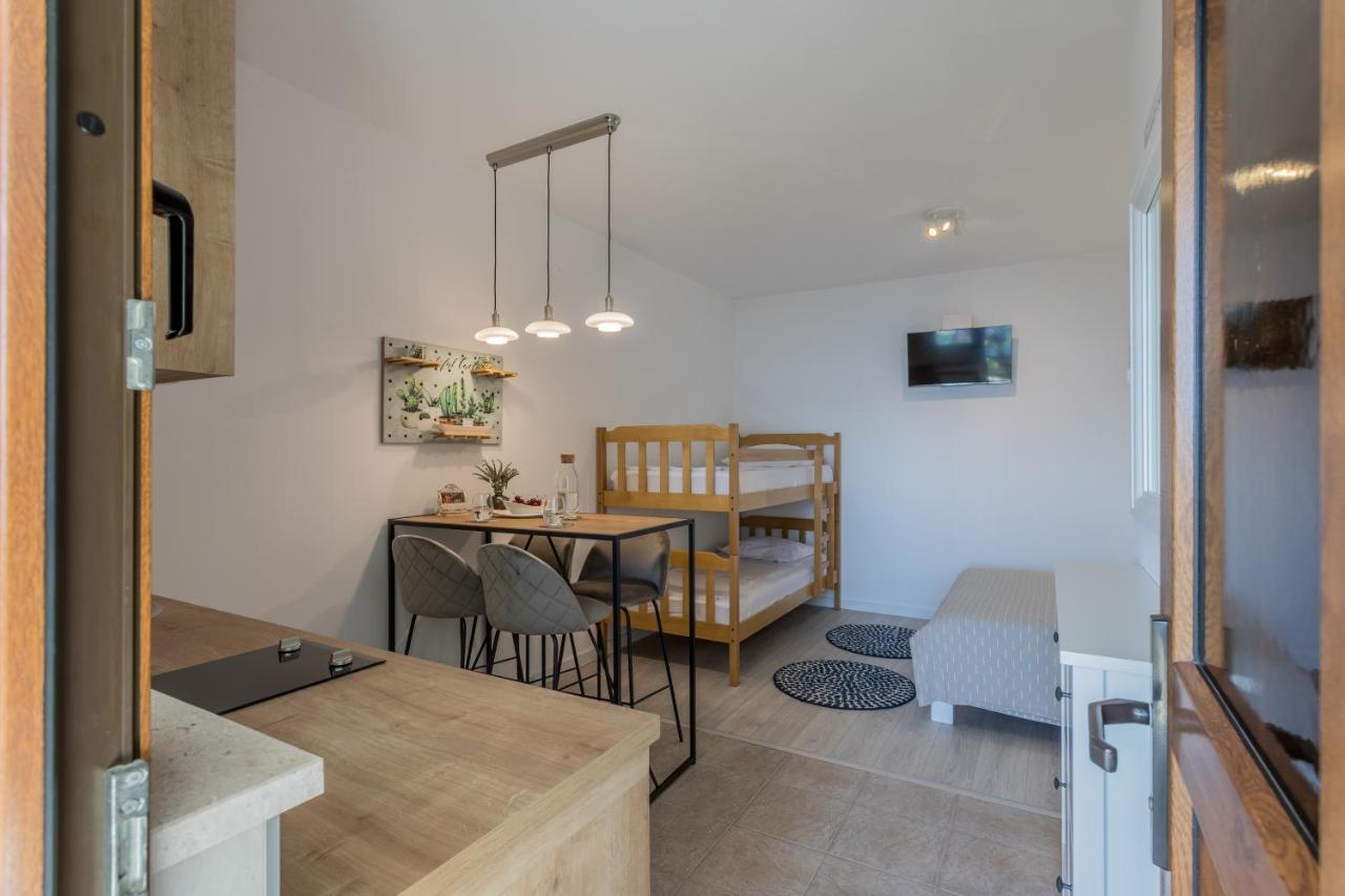 Apartments Drago Kovacic Omiš Kültér fotó